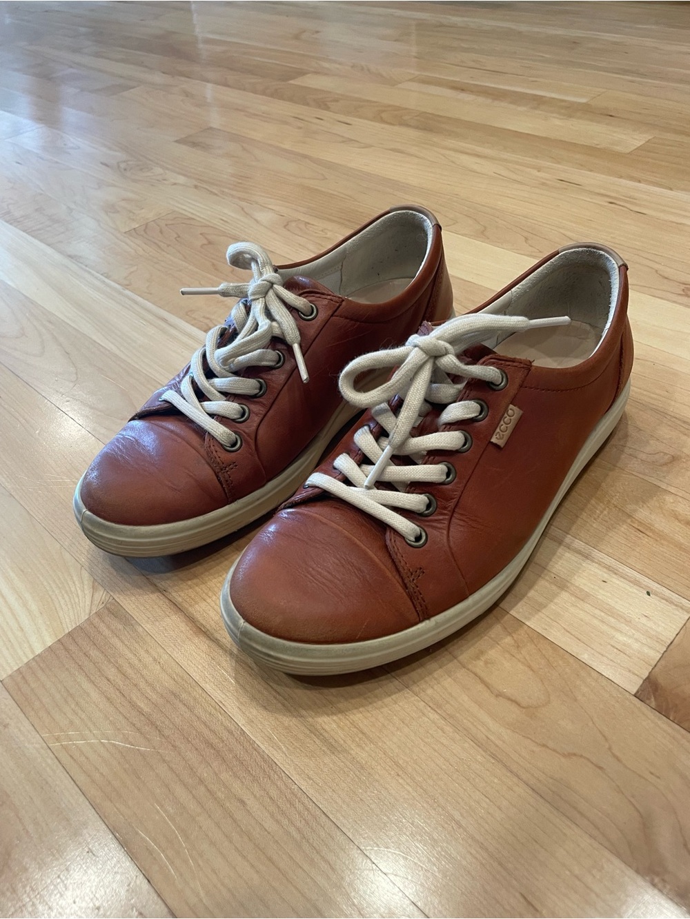 Ecco women's Leather Sneakers in Cognac Brown 8.5
